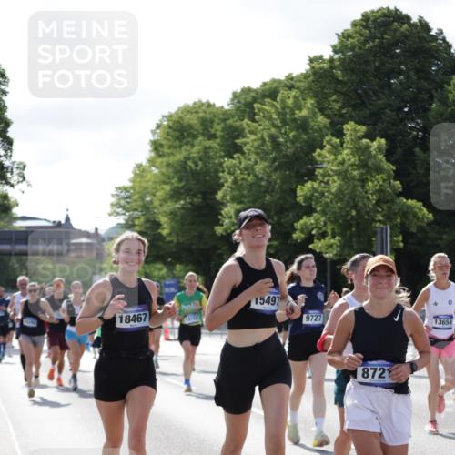 29.06.2025 - hella hamburg halbmarathon Jannik Wohlers http://msf.ph/oto/8262374 29.06.2025 09:58:27 Lombardsbrücke 1410, 1485, 1715, 1719, 1727, 1946, 1951, 2840, 2883, 2907, 3037, 3334, 3952, 4120, 4167, 5077, 5084, 6294, 6629, 6657, 7082, 7369, 7716, 7732, 8068, 8322, 8639, 8721, 8798, 9655, 9727, 9770, 10488, 10724, 11212, 11612, 11976, 12135, 12362, 12526, 13397, 13465, 13654, 13694, 13706, 13880, 13997, 14355, 14363, 14368, 14702, 15275, 15497, 15506, 15516, 15727, 15854, 16108, 16292, 16470, 17181, 17383, 17491, 17828, 18000, 18181, 18308, 18340, 19152 meine-sportfotos.de