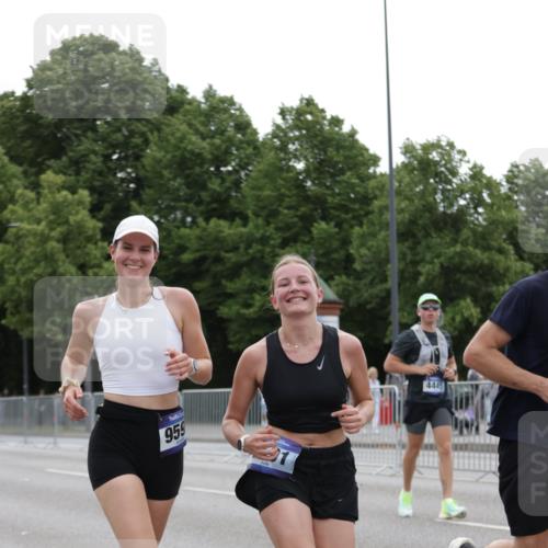 29.06.2025 - hella hamburg halbmarathon Jannik Wohlers http://msf.ph/oto/8262389 29.06.2025 10:32:56 Lombardsbrücke 1764, 1995, 2038, 2054, 2085, 2838, 3341, 3812, 4164, 4445, 5180, 5917, 6773, 7705, 8595, 9258, 9289, 9591, 9592, 9750, 9780, 11229, 11713, 11826, 12039, 12812, 12813, 13339, 14085, 15091, 15815, 15885, 15964, 16246, 16270, 16391, 17135, 18742, 18743, 18951 meine-sportfotos.de
