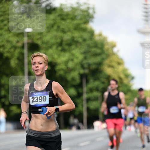 29.06.2025 - hella hamburg halbmarathon Dr. Thomas Lammeyer http://msf.ph/oto/8262430 29.06.2025 09:52:06 Kennedybrücke 1290, 1505, 1710, 2262, 2399, 3480, 3547, 4062, 4359, 4381, 5003, 5307, 5554, 5709, 6993, 7152, 7154, 8002, 8121, 8571, 8933, 9403, 10190, 10738, 10852 meine-sportfotos.de