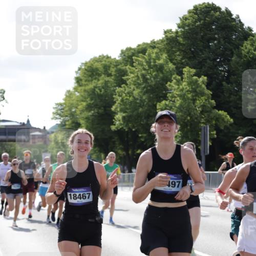 29.06.2025 - hella hamburg halbmarathon Jannik Wohlers http://msf.ph/oto/8262539 29.06.2025 09:58:27 Lombardsbrücke 1410, 1485, 1715, 1719, 1727, 1946, 1951, 2840, 2883, 2907, 3037, 3334, 3952, 4120, 4167, 5077, 5084, 6294, 6629, 6657, 7082, 7369, 7716, 7732, 8068, 8322, 8639, 8721, 8798, 9655, 9727, 9770, 10488, 10724, 11212, 11612, 11976, 12135, 12362, 12526, 13397, 13465, 13654, 13694, 13706, 13880, 13997, 14355, 14363, 14368, 14702, 15275, 15497, 15506, 15516, 15727, 15854, 16108, 16292, 16470, 17181, 17383, 17491, 17828, 18000, 18181, 18308, 18340, 19152 meine-sportfotos.de