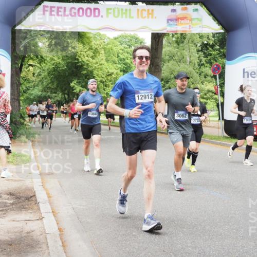 29.06.2025 - hella hamburg halbmarathon MichiJ http://msf.ph/oto/8262547 29.06.2025 10:54:04 Zwischen KM18-KM19 1729, 3062, 3225, 4066, 6453, 8909, 11755, 12005, 12912, 13042, 13732, 13857 meine-sportfotos.de