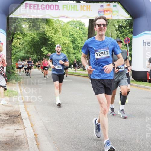 29.06.2025 - hella hamburg halbmarathon MichiJ http://msf.ph/oto/8262604 29.06.2025 10:54:05 Zwischen KM18-KM19 1729, 3062, 3225, 4066, 6453, 8909, 11755, 12005, 12912, 13042, 13732, 13857 meine-sportfotos.de