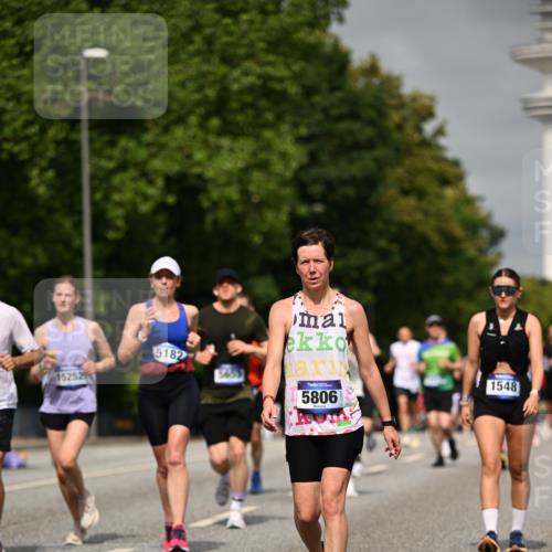 29.06.2025 - hella hamburg halbmarathon Dr. Thomas Lammeyer http://msf.ph/oto/8263130 29.06.2025 10:14:44 Kennedybrücke 1186, 1548, 1781, 2868, 4287, 5182, 5653, 5806, 8171, 8561, 8685, 9150, 9829, 10196, 11149 meine-sportfotos.de