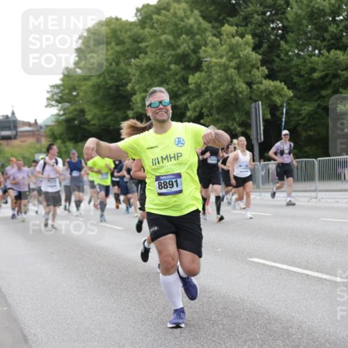 29.06.2025 - hella hamburg halbmarathon Jannik Wohlers http://msf.ph/oto/8263245 29.06.2025 10:33:05 Lombardsbrücke 1995, 2776, 2838, 3341, 3812, 4164, 4361, 4445, 4449, 5075, 6109, 6999, 7705, 8021, 8282, 8891, 9234, 9258, 9438, 9591, 9592, 9750, 9780, 9799, 11453, 11546, 11811, 11928, 12237, 12238, 12855, 13375, 13601, 14451, 15044, 15072, 15367, 15964 meine-sportfotos.de
