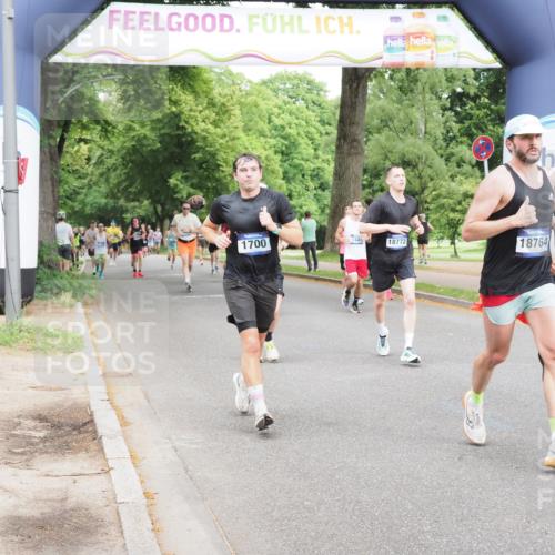 29.06.2025 - hella hamburg halbmarathon MichiJ http://msf.ph/oto/8263286 29.06.2025 10:30:11 Zwischen KM18-KM19 1441, 1570, 1700, 4823, 6550, 6721, 7035, 7116, 7432, 9547, 11417, 15247, 15521, 15623, 18004, 18772 meine-sportfotos.de