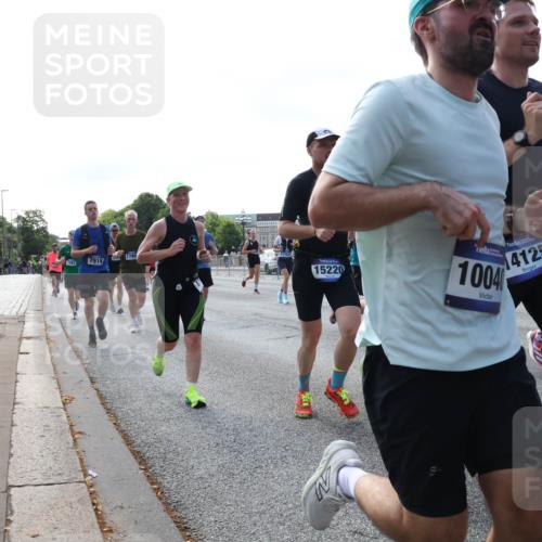 29.06.2025 - hella hamburg halbmarathon Lena Gebhardt http://msf.ph/oto/8263325 29.06.2025 09:57:10 Lombardsbrücke 1030, 1327, 1381, 1442, 1460, 1496, 1537, 1657, 1783, 1833, 2013, 2025, 2074, 2111, 2119, 2208, 2340, 2378, 2396, 2595, 2814, 2839, 2855, 2869, 2878, 3048, 3093, 3103, 3310, 3575, 3652, 3698, 3791, 4299, 4377, 4558, 4635, 4726, 4770, 4897, 5008, 5013, 5018, 5021, 5169, 5194, 5319, 5744, 5839, 6033, 6125, 6377, 6631, 6720, 6762, 6942, 7176, 7177, 7221, 7259, 7918, 8112, 8313, 8572, 8587, 8618, 8651, 8661, 8710, 8813, 8863, 8921, 8930, 9060, 9082, 9316, 9497, 10191 meine-sportfotos.de