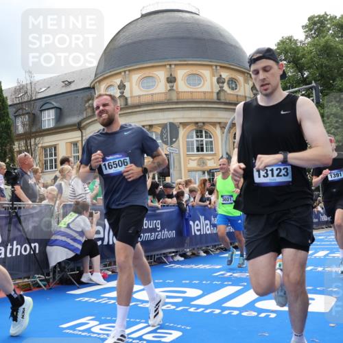 29.06.2025 - hella hamburg halbmarathon Strokosch-Dieckow http://msf.ph/oto/8263423 29.06.2025 10:44:08 Ziel 1391, 1415, 1558, 2816, 3021, 4999, 5231, 5884, 6705, 7005, 8722, 9081, 9633, 10193, 10930, 11346, 12159, 13123, 14686, 14687, 15225, 15280, 16301, 16316, 16506, 16648, 16697, 17748, 17977, 18004, 18691 meine-sportfotos.de