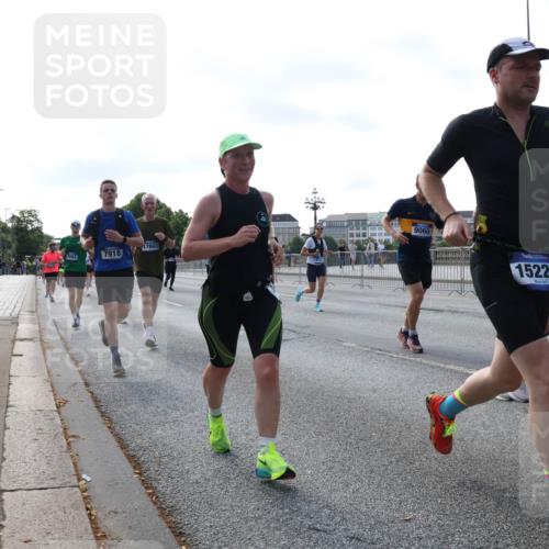 29.06.2025 - hella hamburg halbmarathon Lena Gebhardt http://msf.ph/oto/8263467 29.06.2025 09:57:10 Lombardsbrücke 1030, 1327, 1381, 1442, 1460, 1496, 1537, 1657, 1783, 1833, 2013, 2025, 2074, 2111, 2119, 2208, 2340, 2378, 2396, 2595, 2814, 2839, 2855, 2869, 2878, 3048, 3093, 3103, 3310, 3575, 3652, 3698, 3791, 4299, 4377, 4558, 4635, 4726, 4770, 4897, 5008, 5013, 5018, 5021, 5169, 5194, 5319, 5744, 5839, 6033, 6125, 6377, 6631, 6720, 6762, 6942, 7176, 7177, 7221, 7259, 7918, 8112, 8313, 8572, 8587, 8618, 8651, 8661, 8710, 8813, 8863, 8921, 8930, 9060, 9082, 9316, 9497, 10191 meine-sportfotos.de