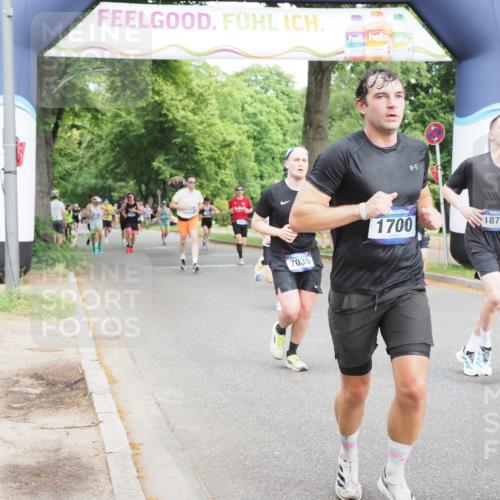 29.06.2025 - hella hamburg halbmarathon MichiJ http://msf.ph/oto/8263470 29.06.2025 10:30:12 Zwischen KM18-KM19 1441, 1570, 1700, 4823, 6550, 6721, 7035, 7432, 9547, 11417, 13725, 15247, 15521, 15623, 18004, 18772 meine-sportfotos.de