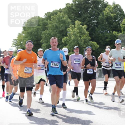 29.06.2025 - hella hamburg halbmarathon Jannik Wohlers http://msf.ph/oto/8263507 29.06.2025 09:59:39 Lombardsbrücke 1006, 1125, 1239, 1264, 1834, 1914, 2099, 2159, 2348, 2364, 2447, 2582, 2584, 2676, 2677, 2910, 3181, 3836, 3898, 4013, 4231, 4632, 4772, 4796, 5272, 5341, 6174, 6201, 6202, 6462, 6581, 6587, 6602, 6636, 6892, 7717, 7786, 7824, 8223, 8285, 8394, 8573, 8730, 9611, 10093, 10268, 10337, 10534, 10742, 10759, 10788, 11158, 11159, 11366, 11753, 11797, 11799, 12213, 12248, 12479, 12513, 13847, 13993, 14139, 14429, 14750, 14785, 15097, 15110, 15431, 16327, 17160, 17468, 17525 meine-sportfotos.de