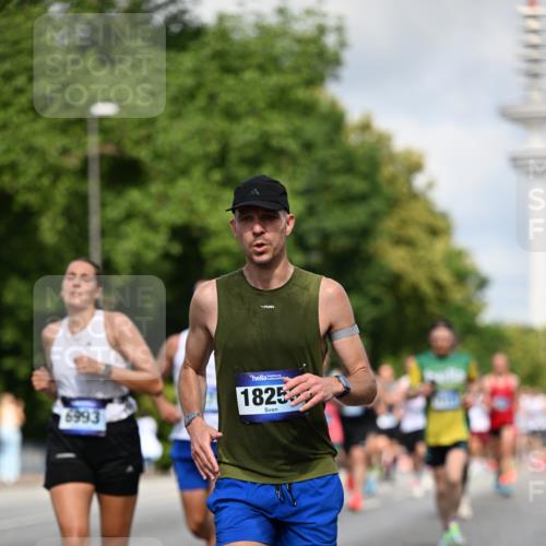 29.06.2025 - hella hamburg halbmarathon Dr. Thomas Lammeyer http://msf.ph/oto/8263561 29.06.2025 09:52:11 Kennedybrücke 1042, 1290, 1505, 1571, 1710, 2262, 2399, 3480, 3547, 4062, 4359, 4381, 5003, 5307, 5554, 5709, 6993, 7152, 7154, 7310, 7482, 8002, 8121, 8571, 8933, 9403, 9643, 10190, 10451, 10738, 10852, 10877 meine-sportfotos.de