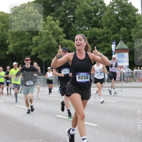 29.06.2025 - hella hamburg halbmarathon Jannik Wohlers http://msf.ph/oto/8263713 29.06.2025 10:33:07 Lombardsbrücke 1995, 2342, 2776, 3170, 3341, 3812, 4164, 4361, 4433, 4449, 5075, 5569, 6109, 6854, 6999, 7653, 7705, 8021, 8157, 8282, 8891, 9234, 9258, 9438, 9591, 9592, 9750, 9780, 9799, 11453, 11546, 11676, 11811, 11827, 11928, 12237, 12238, 12855, 13375, 13601, 14098, 14451, 15044, 15072, 15367 meine-sportfotos.de