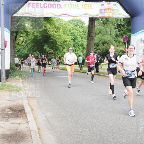 29.06.2025 - hella hamburg halbmarathon MichiJ http://msf.ph/oto/8263771 29.06.2025 10:30:14 Zwischen KM18-KM19 1441, 1570, 1700, 4823, 6550, 7035, 7432, 10415, 11417, 13725, 13876, 15247, 15521, 15623, 18772, 19046 meine-sportfotos.de
