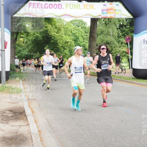 29.06.2025 - hella hamburg halbmarathon MichiJ http://msf.ph/oto/8264285 29.06.2025 10:30:18 Zwischen KM18-KM19 1441, 1700, 1763, 4823, 5987, 7092, 9365, 10415, 13714, 13725, 13876, 14484, 15351, 18772, 19046 meine-sportfotos.de
