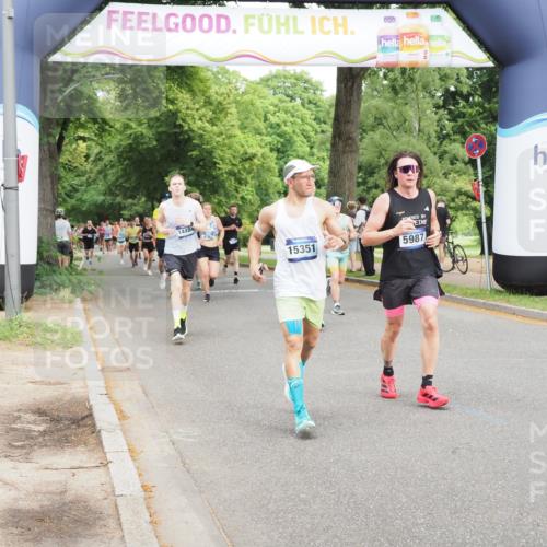 29.06.2025 - hella hamburg halbmarathon MichiJ http://msf.ph/oto/8264297 29.06.2025 10:30:18 Zwischen KM18-KM19 1441, 1700, 1763, 4823, 5987, 7092, 9365, 10415, 13714, 13725, 13876, 14484, 15351, 18772, 19046 meine-sportfotos.de