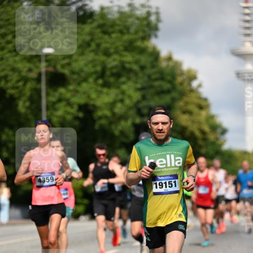 29.06.2025 - hella hamburg halbmarathon Dr. Thomas Lammeyer http://msf.ph/oto/8264298 29.06.2025 09:52:14 Kennedybrücke 1042, 1290, 1571, 2262, 2399, 3480, 3547, 4062, 4359, 4381, 5003, 5307, 6993, 7152, 7154, 7310, 7482, 8002, 8121, 8571, 8933, 9403, 9643, 10190, 10451, 10738, 10877, 11106 meine-sportfotos.de