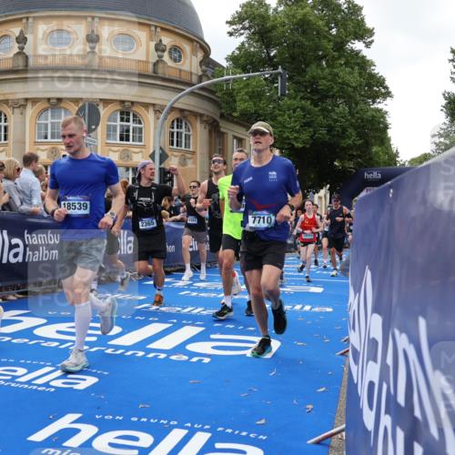 29.06.2025 - hella hamburg halbmarathon Strokosch-Dieckow http://msf.ph/oto/8264354 29.06.2025 10:44:37 Ziel 1468, 1782, 2365, 2402, 3305, 4270, 4991, 5476, 6490, 6495, 7322, 7710, 10669, 12711, 14351, 14798, 14816, 15185, 15233, 15862, 16224, 17097, 17251, 18107, 18437, 18464, 18539, 18560, 18765, 18868, 19206 meine-sportfotos.de