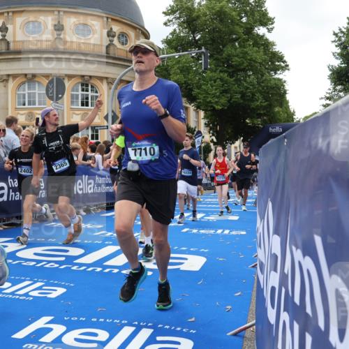 29.06.2025 - hella hamburg halbmarathon Strokosch-Dieckow http://msf.ph/oto/8264367 29.06.2025 10:44:37 Ziel 1468, 1782, 2365, 2402, 3305, 4270, 4991, 5476, 6490, 6495, 7322, 7710, 10669, 12711, 14351, 14798, 14816, 15185, 15233, 15862, 16224, 17097, 17251, 18107, 18437, 18464, 18539, 18560, 18765, 18868, 19206 meine-sportfotos.de