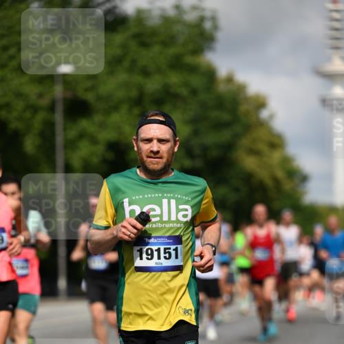 29.06.2025 - hella hamburg halbmarathon Dr. Thomas Lammeyer http://msf.ph/oto/8264435 29.06.2025 09:52:15 Kennedybrücke 1042, 1290, 1571, 2262, 2399, 3480, 3547, 4062, 4359, 4381, 5003, 5307, 6993, 7152, 7154, 7310, 7482, 8002, 8121, 8571, 9403, 9640, 9643, 10190, 10451, 10738, 10877, 11106 meine-sportfotos.de