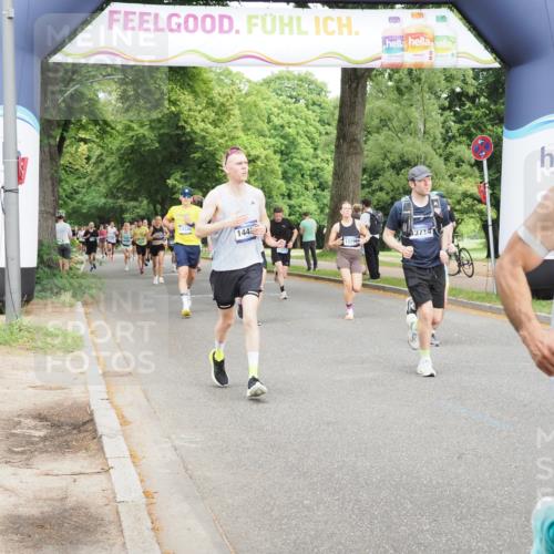 29.06.2025 - hella hamburg halbmarathon MichiJ http://msf.ph/oto/8264479 29.06.2025 10:30:19 Zwischen KM18-KM19 1209, 1441, 1763, 5987, 7092, 9365, 10415, 13714, 13725, 13876, 14484, 15351, 19046 meine-sportfotos.de