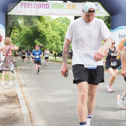 29.06.2025 - hella hamburg halbmarathon MichiJ http://msf.ph/oto/8264644 29.06.2025 10:54:20 Zwischen KM18-KM19 2819, 3488, 4220, 4293, 7571, 10834, 14340, 15834, 15922 meine-sportfotos.de