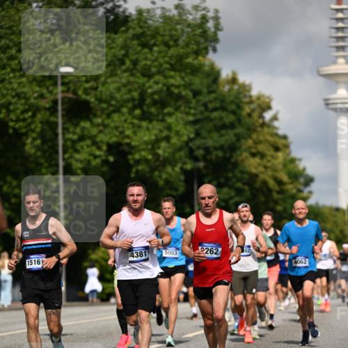29.06.2025 - hella hamburg halbmarathon Dr. Thomas Lammeyer http://msf.ph/oto/8264803 29.06.2025 09:52:17 Kennedybrücke 1042, 1571, 2262, 2399, 3480, 3547, 4062, 4359, 4381, 5003, 5307, 6047, 6993, 7152, 7310, 7482, 8002, 8121, 8571, 9403, 9640, 9643, 10190, 10451, 10738, 10877, 11106, 11423 meine-sportfotos.de