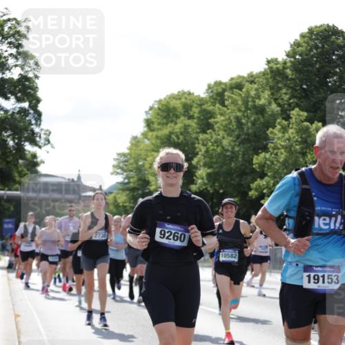 29.06.2025 - hella hamburg halbmarathon Jannik Wohlers http://msf.ph/oto/8264910 29.06.2025 09:59:51 Lombardsbrücke 1019, 1180, 1239, 1264, 1526, 2027, 2086, 2099, 2159, 2346, 2447, 2582, 2584, 2606, 2652, 2730, 3177, 3181, 3319, 3861, 3898, 4594, 4632, 4796, 4813, 5272, 5728, 6082, 6084, 6104, 6220, 6260, 6470, 6581, 6636, 6891, 6892, 7159, 7717, 7786, 7824, 8394, 8531, 10044, 10268, 10534, 10582, 10742, 10759, 10766, 10788, 10797, 11083, 11158, 11159, 11324, 11846, 11960, 11992, 12213, 12248, 12513, 12646, 12773, 12774, 13234, 13236, 13512, 13847, 13993, 14429, 14750, 15097 meine-sportfotos.de