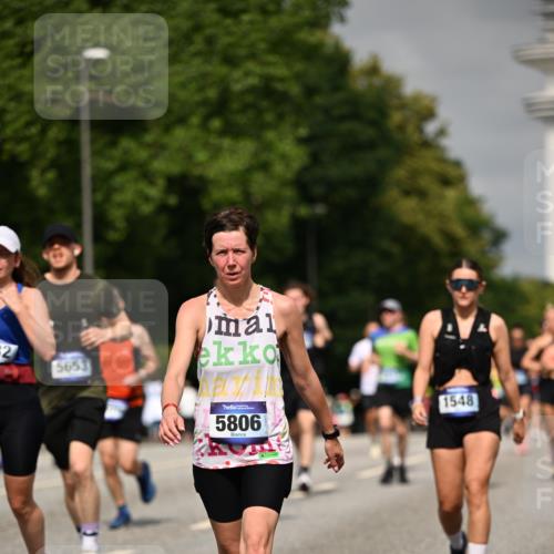 29.06.2025 - hella hamburg halbmarathon Dr. Thomas Lammeyer http://msf.ph/oto/8265109 29.06.2025 10:14:45 Kennedybrücke 1186, 1548, 1781, 2868, 4287, 5182, 5653, 5806, 8171, 8561, 9150, 9829, 10196, 11149 meine-sportfotos.de