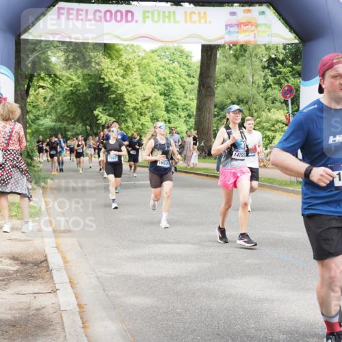 29.06.2025 - hella hamburg halbmarathon MichiJ http://msf.ph/oto/8265169 29.06.2025 10:54:25 Zwischen KM18-KM19 3488, 4220, 6196, 14203, 16539, 16723 meine-sportfotos.de