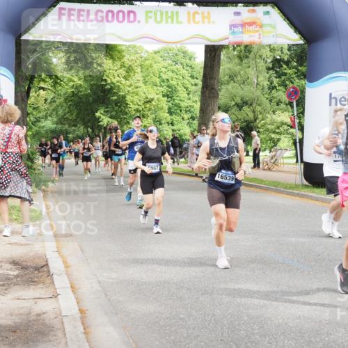 29.06.2025 - hella hamburg halbmarathon MichiJ http://msf.ph/oto/8265303 29.06.2025 10:54:26 Zwischen KM18-KM19 3488, 6196, 9967, 14203, 16539, 16723 meine-sportfotos.de