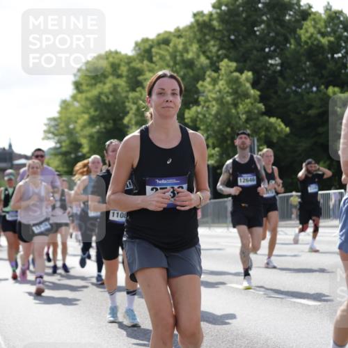 29.06.2025 - hella hamburg halbmarathon Jannik Wohlers http://msf.ph/oto/8265417 29.06.2025 09:59:54 Lombardsbrücke 1019, 1180, 1239, 1526, 1544, 1681, 2027, 2086, 2099, 2159, 2346, 2426, 2447, 2606, 2652, 2730, 3042, 3177, 3181, 3319, 3861, 3898, 4419, 4594, 4632, 4796, 4813, 4940, 5272, 5728, 6082, 6084, 6104, 6220, 6260, 6470, 6581, 6891, 7159, 7786, 8394, 8531, 9450, 9622, 10044, 10268, 10534, 10582, 10587, 10742, 10766, 10788, 10797, 11083, 11158, 11159, 11324, 11499, 11527, 11846, 11960, 11992, 12213, 12646, 12773, 12774, 13234, 13236, 13512, 13993, 14135 meine-sportfotos.de