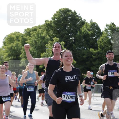 29.06.2025 - hella hamburg halbmarathon Jannik Wohlers http://msf.ph/oto/8265461 29.06.2025 09:59:55 Lombardsbrücke 1019, 1180, 1239, 1526, 1544, 1681, 2027, 2086, 2159, 2346, 2426, 2447, 2606, 2652, 2730, 3042, 3177, 3181, 3319, 3400, 3861, 3898, 4419, 4594, 4632, 4813, 4940, 5272, 5728, 6082, 6084, 6104, 6220, 6260, 6470, 6891, 7159, 8394, 8531, 8669, 9450, 9485, 9622, 10044, 10268, 10534, 10582, 10587, 10665, 10766, 10788, 10797, 11083, 11158, 11159, 11324, 11499, 11527, 11846, 11960, 11992, 12213, 12646, 12773, 12774, 12879, 13234, 13236, 13512, 14135 meine-sportfotos.de