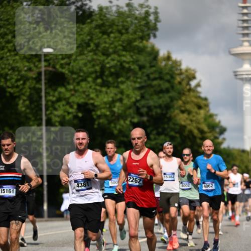 29.06.2025 - hella hamburg halbmarathon Dr. Thomas Lammeyer http://msf.ph/oto/8265471 29.06.2025 09:52:17 Kennedybrücke 1042, 1571, 2262, 2399, 3480, 3547, 4062, 4359, 4381, 5003, 5307, 6047, 6993, 7152, 7310, 7482, 8002, 8121, 8571, 9403, 9640, 9643, 10190, 10451, 10738, 10877, 11106, 11423 meine-sportfotos.de