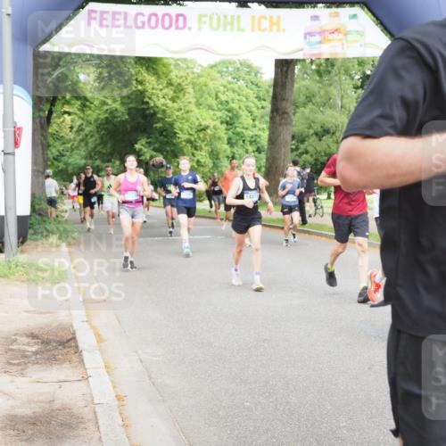 29.06.2025 - hella hamburg halbmarathon MichiJ http://msf.ph/oto/8265482 29.06.2025 10:30:31 Zwischen KM18-KM19 1675, 6593, 6639, 7105, 7693, 12588, 14811, 15255, 15328, 15654, 15846, 16507, 17032, 17637 meine-sportfotos.de