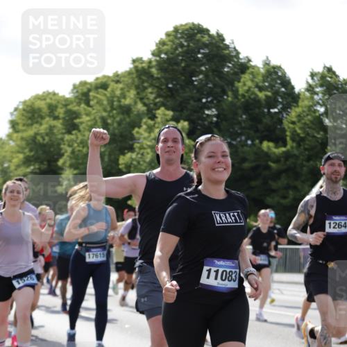 29.06.2025 - hella hamburg halbmarathon Jannik Wohlers http://msf.ph/oto/8265496 29.06.2025 09:59:55 Lombardsbrücke 1019, 1180, 1239, 1526, 1544, 1681, 2027, 2086, 2159, 2346, 2426, 2447, 2606, 2652, 2730, 3042, 3177, 3181, 3319, 3400, 3861, 3898, 4419, 4594, 4632, 4813, 4940, 5272, 5728, 6082, 6084, 6104, 6220, 6260, 6470, 6891, 7159, 8394, 8531, 8669, 9450, 9485, 9622, 10044, 10268, 10534, 10582, 10587, 10665, 10766, 10788, 10797, 11083, 11158, 11159, 11324, 11499, 11527, 11846, 11960, 11992, 12213, 12646, 12773, 12774, 12879, 13234, 13236, 13512, 14135 meine-sportfotos.de