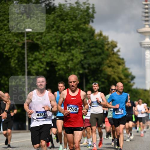 29.06.2025 - hella hamburg halbmarathon Dr. Thomas Lammeyer http://msf.ph/oto/8265522 29.06.2025 09:52:18 Kennedybrücke 1042, 1571, 2262, 2399, 3480, 3547, 4062, 4359, 4381, 5003, 5307, 6047, 6993, 7310, 7482, 8002, 8121, 8571, 9640, 9643, 10190, 10451, 10738, 10877, 11106, 11423 meine-sportfotos.de