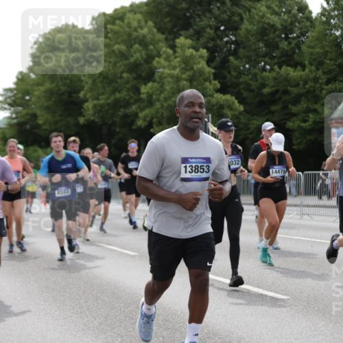 29.06.2025 - hella hamburg halbmarathon Jannik Wohlers http://msf.ph/oto/8265539 29.06.2025 10:33:25 Lombardsbrücke 1189, 1275, 1417, 1896, 2342, 2482, 3170, 3264, 3340, 3345, 3560, 4361, 4433, 4449, 4479, 4696, 4942, 5075, 5096, 5141, 5557, 5561, 5566, 5569, 5691, 5821, 5822, 5887, 6109, 6364, 6515, 6516, 6854, 6956, 7027, 7565, 7653, 8157, 8202, 8282, 8375, 8377, 8383, 8401, 9094, 9799, 9875, 9995, 10007, 10071, 10561, 11092, 11111, 11237, 11338, 11453, 11676, 11827, 12237, 12238, 12562, 12652, 12835, 12855, 13535, 13741, 13853, 13934, 14032, 14098, 19145, 19164 meine-sportfotos.de