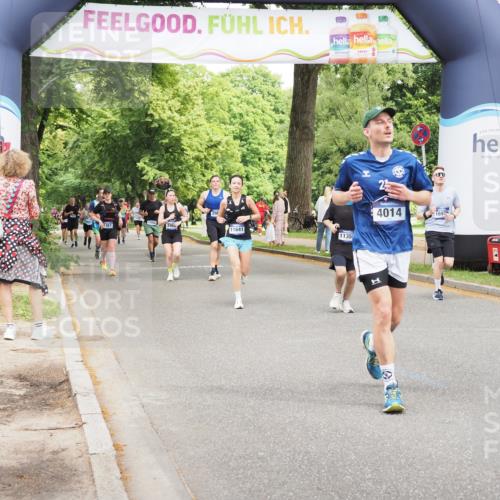 29.06.2025 - hella hamburg halbmarathon MichiJ http://msf.ph/oto/8265567 29.06.2025 10:54:29 Zwischen KM18-KM19 2963, 4014, 6196, 9967, 11355, 11641, 14203, 16539, 16723, 16976 meine-sportfotos.de