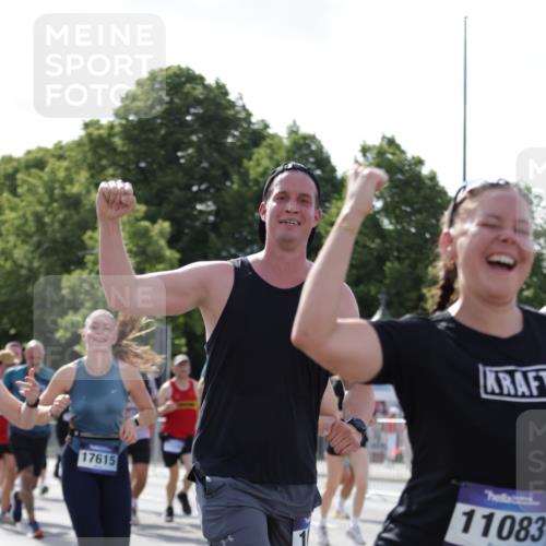 29.06.2025 - hella hamburg halbmarathon Jannik Wohlers http://msf.ph/oto/8265619 29.06.2025 09:59:56 Lombardsbrücke 1019, 1180, 1239, 1526, 1544, 1681, 2027, 2086, 2159, 2346, 2426, 2606, 2652, 2730, 3042, 3177, 3181, 3319, 3400, 3861, 3898, 4419, 4594, 4813, 4940, 4945, 5272, 5643, 5728, 6082, 6084, 6104, 6220, 6260, 6470, 6891, 7159, 8394, 8531, 8669, 9450, 9485, 9622, 10044, 10268, 10534, 10582, 10587, 10665, 10766, 10797, 11083, 11159, 11324, 11499, 11527, 11846, 11960, 11992, 12213, 12646, 12773, 12774, 12879, 13234, 13236, 13459, 13512, 14135 meine-sportfotos.de