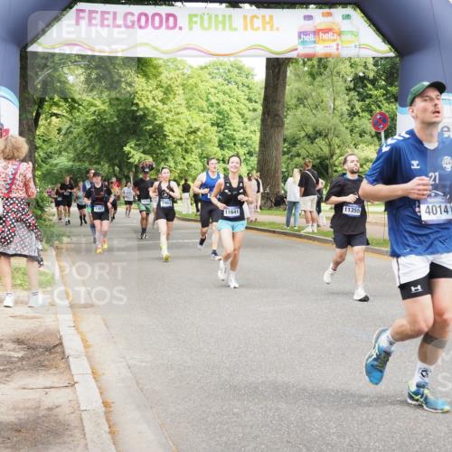 29.06.2025 - hella hamburg halbmarathon MichiJ http://msf.ph/oto/8265628 29.06.2025 10:54:29 Zwischen KM18-KM19 2963, 4014, 6196, 9967, 11355, 11641, 14203, 16539, 16723, 16976 meine-sportfotos.de