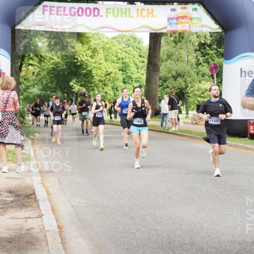 29.06.2025 - hella hamburg halbmarathon MichiJ http://msf.ph/oto/8265669 29.06.2025 10:54:30 Zwischen KM18-KM19 2963, 2964, 4014, 5363, 6196, 9967, 11355, 11641, 14203, 16539, 16723, 16976 meine-sportfotos.de