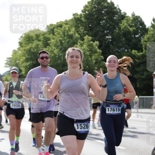 29.06.2025 - hella hamburg halbmarathon Jannik Wohlers http://msf.ph/oto/8265728 29.06.2025 09:59:57 Lombardsbrücke 1019, 1180, 1239, 1526, 1544, 1681, 2027, 2086, 2159, 2346, 2426, 2606, 2652, 2730, 2982, 3042, 3177, 3181, 3319, 3400, 3794, 3861, 3898, 4419, 4579, 4594, 4767, 4813, 4940, 4945, 5272, 5643, 5728, 6082, 6084, 6104, 6220, 6260, 6470, 6891, 7159, 8394, 8531, 8669, 9450, 9485, 9622, 10044, 10268, 10534, 10582, 10587, 10665, 10766, 10797, 11083, 11159, 11324, 11499, 11527, 11846, 11960, 11992, 12213, 12515, 12646, 12773, 12774, 12879, 13234, 13236, 13459, 13512, 14135 meine-sportfotos.de