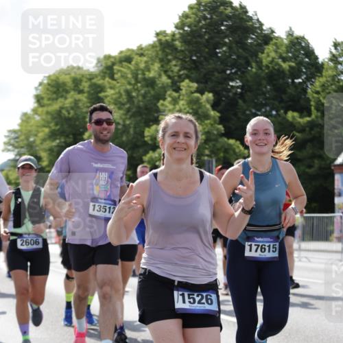 29.06.2025 - hella hamburg halbmarathon Jannik Wohlers http://msf.ph/oto/8265777 29.06.2025 09:59:57 Lombardsbrücke 1019, 1180, 1239, 1526, 1544, 1681, 2027, 2086, 2159, 2346, 2426, 2606, 2652, 2730, 2982, 3042, 3177, 3181, 3319, 3400, 3794, 3861, 3898, 4419, 4579, 4594, 4767, 4813, 4940, 4945, 5272, 5643, 5728, 6082, 6084, 6104, 6220, 6260, 6470, 6891, 7159, 8394, 8531, 8669, 9450, 9485, 9622, 10044, 10268, 10534, 10582, 10587, 10665, 10766, 10797, 11083, 11159, 11324, 11499, 11527, 11846, 11960, 11992, 12213, 12515, 12646, 12773, 12774, 12879, 13234, 13236, 13459, 13512, 14135 meine-sportfotos.de