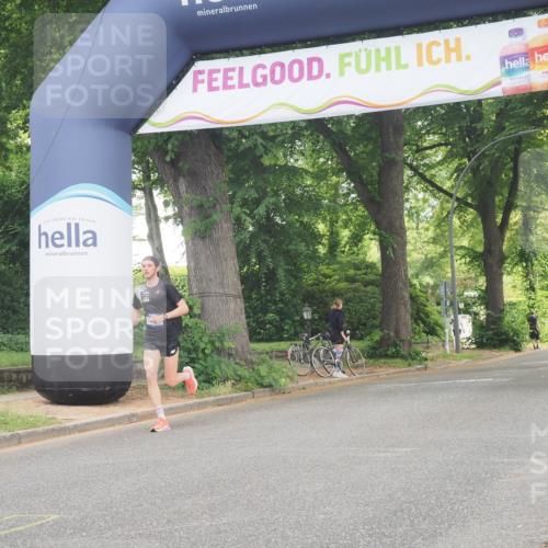 29.06.2025 - hella hamburg halbmarathon KatJ http://msf.ph/oto/8265779 29.06.2025 10:05:33 Zwischen KM18-KM19  meine-sportfotos.de
