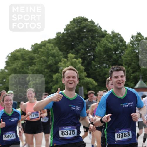 29.06.2025 - hella hamburg halbmarathon Jannik Wohlers http://msf.ph/oto/8265793 29.06.2025 10:33:28 Lombardsbrücke 1189, 1275, 1417, 1705, 1787, 1896, 2482, 3170, 3264, 3340, 3345, 3560, 4433, 4479, 4696, 4807, 4942, 5096, 5141, 5557, 5561, 5566, 5569, 5584, 5691, 5821, 5822, 5887, 6364, 6515, 6516, 6854, 6956, 7027, 7565, 8202, 8375, 8377, 8383, 8401, 9094, 9875, 9995, 10007, 10071, 10561, 10800, 11092, 11111, 11237, 11338, 11642, 11676, 11827, 12562, 12652, 12835, 13401, 13535, 13741, 13853, 13934, 14032, 14873, 15792, 17440, 19145, 19164 meine-sportfotos.de