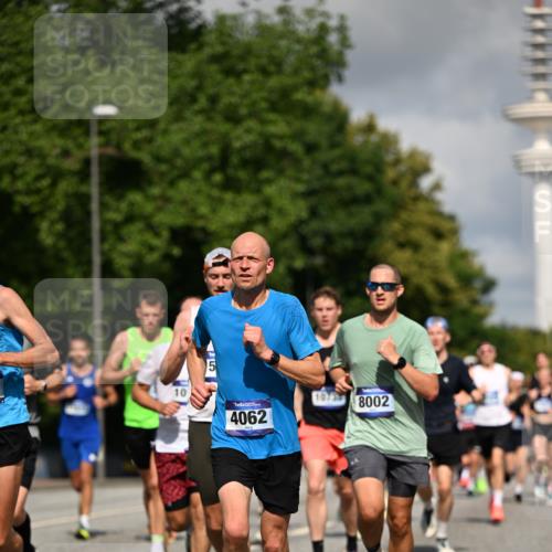 29.06.2025 - hella hamburg halbmarathon Dr. Thomas Lammeyer http://msf.ph/oto/8265920 29.06.2025 09:52:20 Kennedybrücke 1042, 1571, 2262, 3480, 3547, 4062, 4359, 4381, 5003, 5307, 6047, 6993, 7310, 7482, 8002, 8121, 8571, 9640, 9643, 10190, 10451, 10738, 10877, 11106, 11423 meine-sportfotos.de