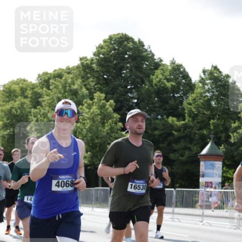 29.06.2025 - hella hamburg halbmarathon Jannik Wohlers http://msf.ph/oto/8266041 29.06.2025 10:00:48 Lombardsbrücke 1130, 1387, 1420, 1726, 2006, 2091, 2354, 2363, 2490, 2936, 3625, 4068, 4238, 4249, 4319, 4370, 0000, 6487, 6531, 6591, 6835, 6924, 7658, 7846, 8045, 8046, 9932, 10188, 10383, 10576, 11465, 11937, 12196, 12206, 12261, 13287, 13516, 15083, 15240, 15527, 15726, 15838, 16401, 16517, 16530, 16594, 16602, 16786, 17387, 17543, 17739, 18029, 18327, 18355, 18452, 18759, 18796, 18833, 19002, 19003 meine-sportfotos.de