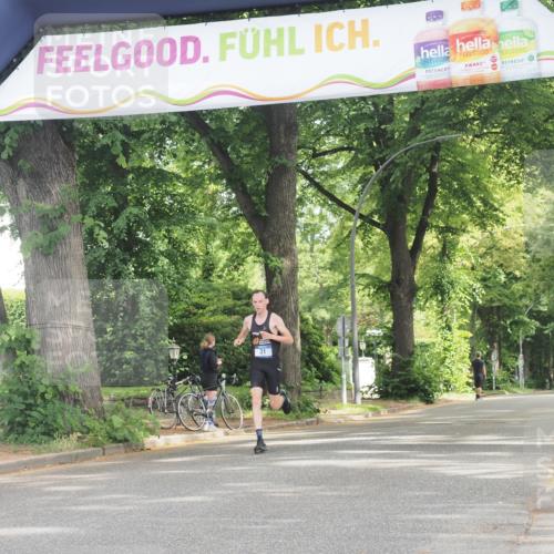 29.06.2025 - hella hamburg halbmarathon KatJ http://msf.ph/oto/8266159 29.06.2025 10:05:45 Zwischen KM18-KM19  meine-sportfotos.de