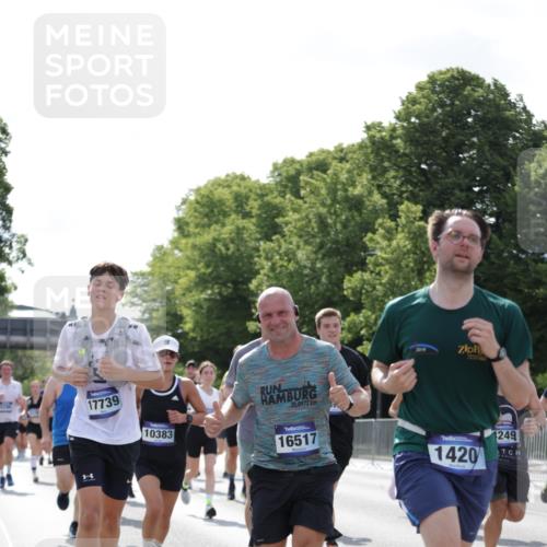 29.06.2025 - hella hamburg halbmarathon Jannik Wohlers http://msf.ph/oto/8266212 29.06.2025 10:00:49 Lombardsbrücke 1130, 1387, 1420, 1726, 2006, 2091, 2354, 2363, 2490, 2936, 3625, 4068, 4238, 4249, 4319, 4370, 0000, 6487, 6531, 6591, 6835, 6924, 7846, 8045, 8046, 9932, 10188, 10383, 10576, 11465, 11937, 12206, 12261, 13516, 15083, 15240, 15726, 15838, 16401, 16517, 16530, 16594, 16602, 16786, 17387, 17543, 17739, 18029, 18327, 18355, 18452, 18759, 18796, 18833, 19002, 19003 meine-sportfotos.de