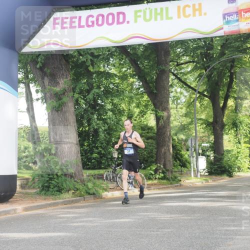 29.06.2025 - hella hamburg halbmarathon KatJ http://msf.ph/oto/8266213 29.06.2025 10:05:46 Zwischen KM18-KM19  meine-sportfotos.de